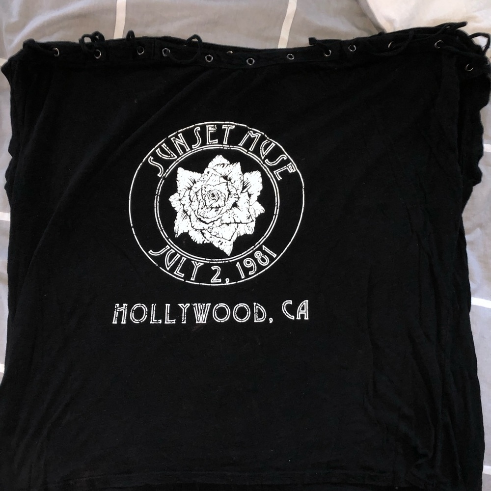 FINAL PRICE Size 3 torrid shirt